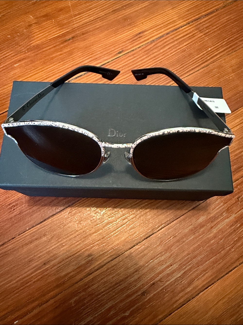Authentic New Women's Dior Symmetric Sunglasses with Light Pink Marble Frame